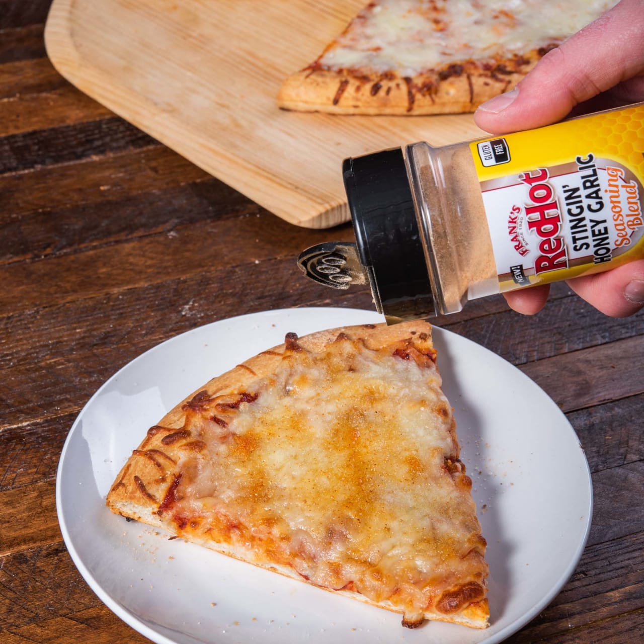 Frank's RedHot® Stingin' Honey Garlic Seasoning Blend. 5.36 oz