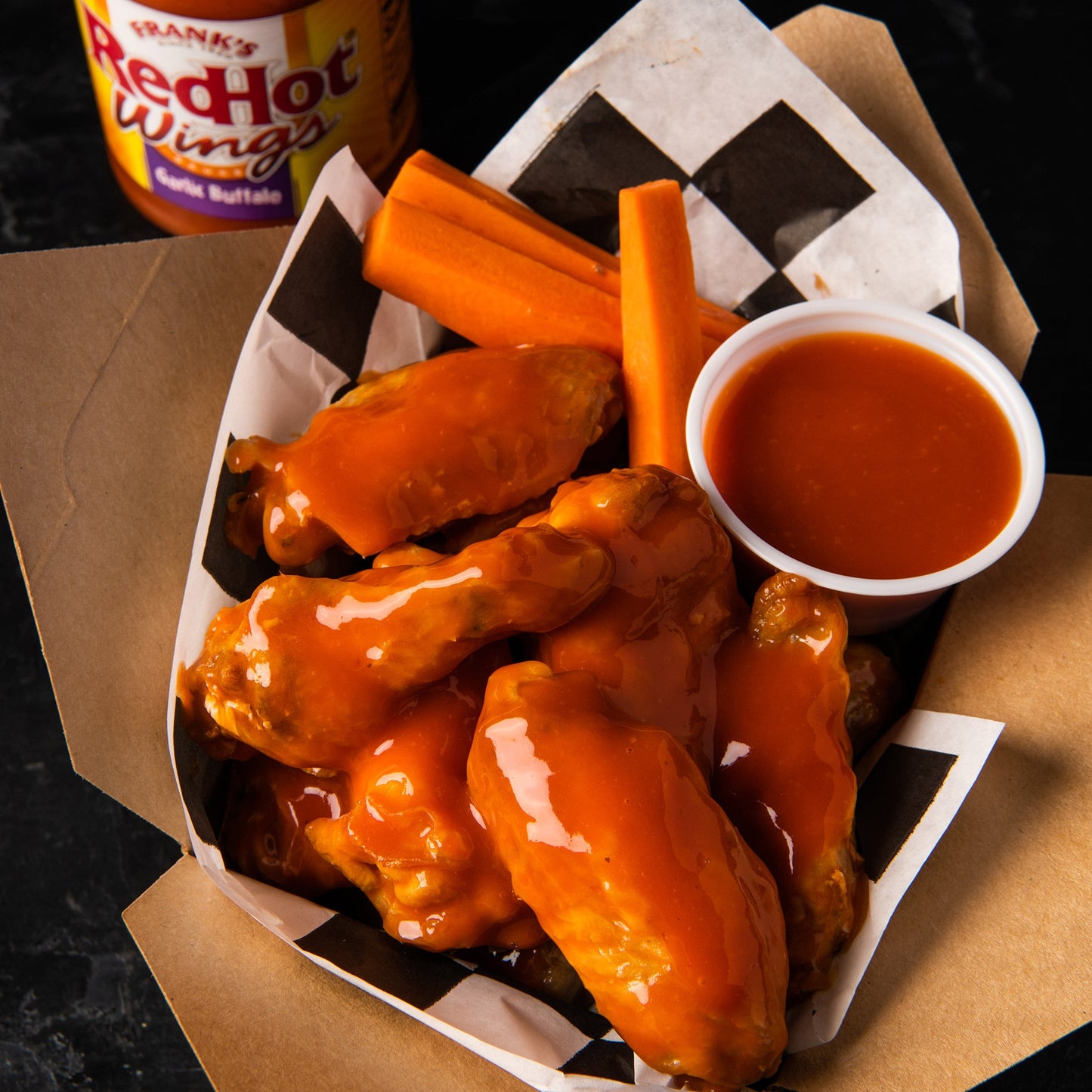Frank's RedHot® Garlic Buffalo Wings Hot Sauce. 12 fl oz (2-Pack)